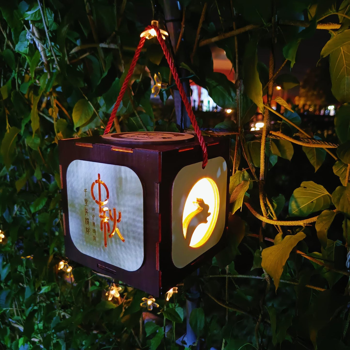 CLASSIC RABBIT LANTERN 經典玉兔燈籠